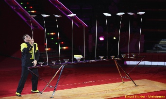 malabares Platos Chinos Malabares Artistas circo atracciones visuales espectaculos