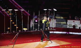 malabares Platos Chinos Malabares Artistas circo atracciones visuales espectaculos