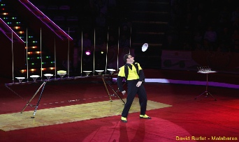 malabares Platos Chinos Malabares Artistas circo atracciones visuales espectaculos